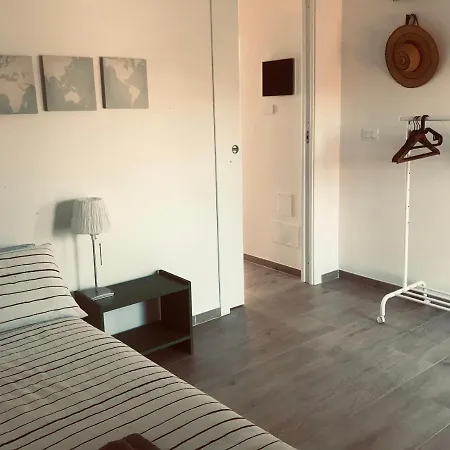 Bougainville House בית נופש *